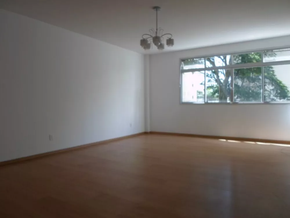 Apartamento à venda com 2 quartos, 107m² - Foto 3