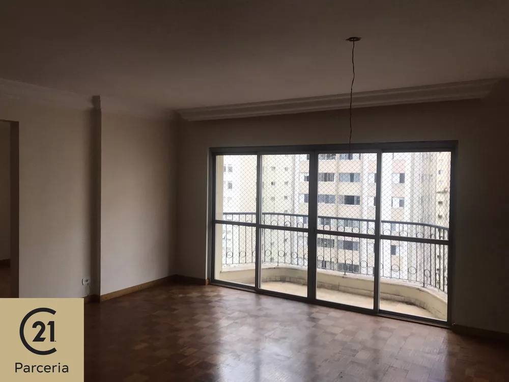 Apartamento à venda com 4 quartos, 158m² - Foto 2