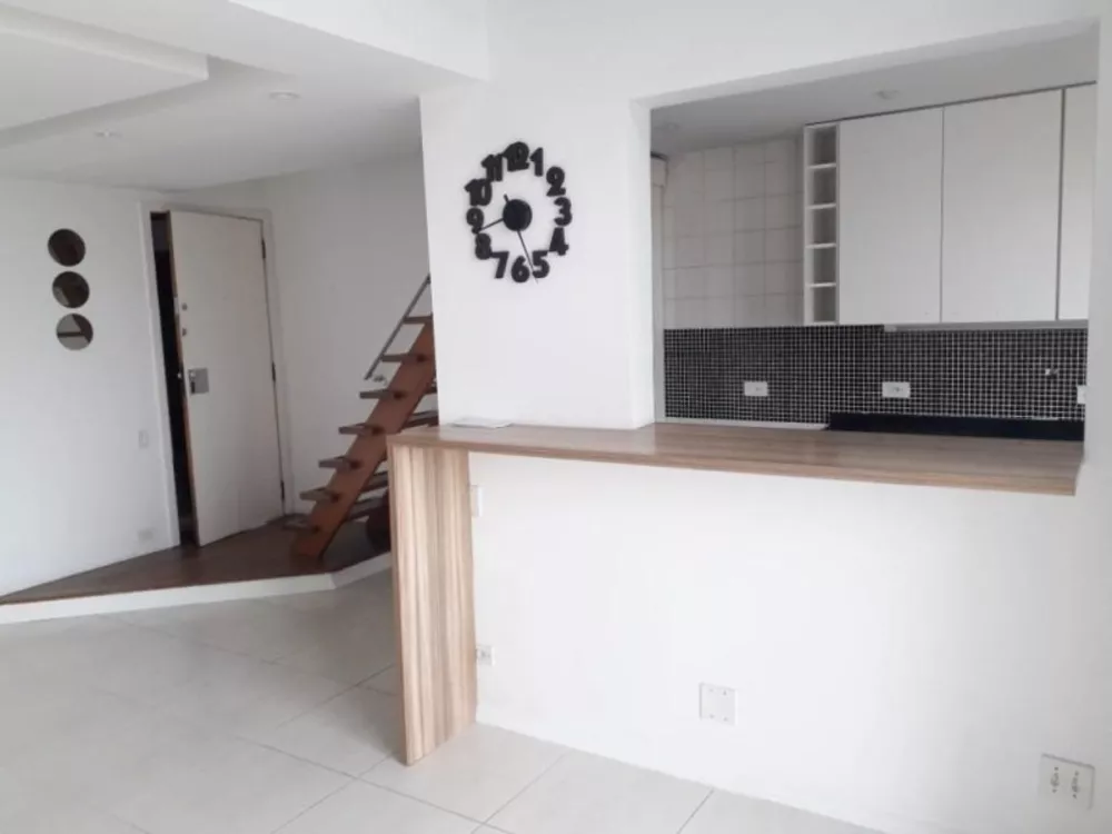 Apartamento para alugar com 1 quarto, 100m² - Foto 1