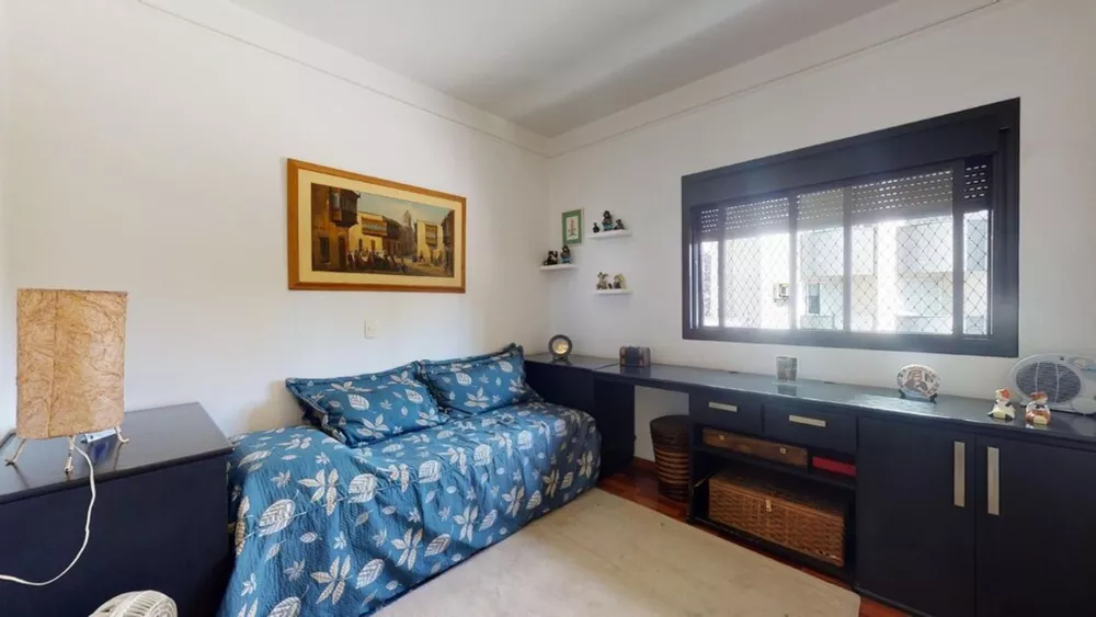 Apartamento à venda com 4 quartos, 172m² - Foto 2