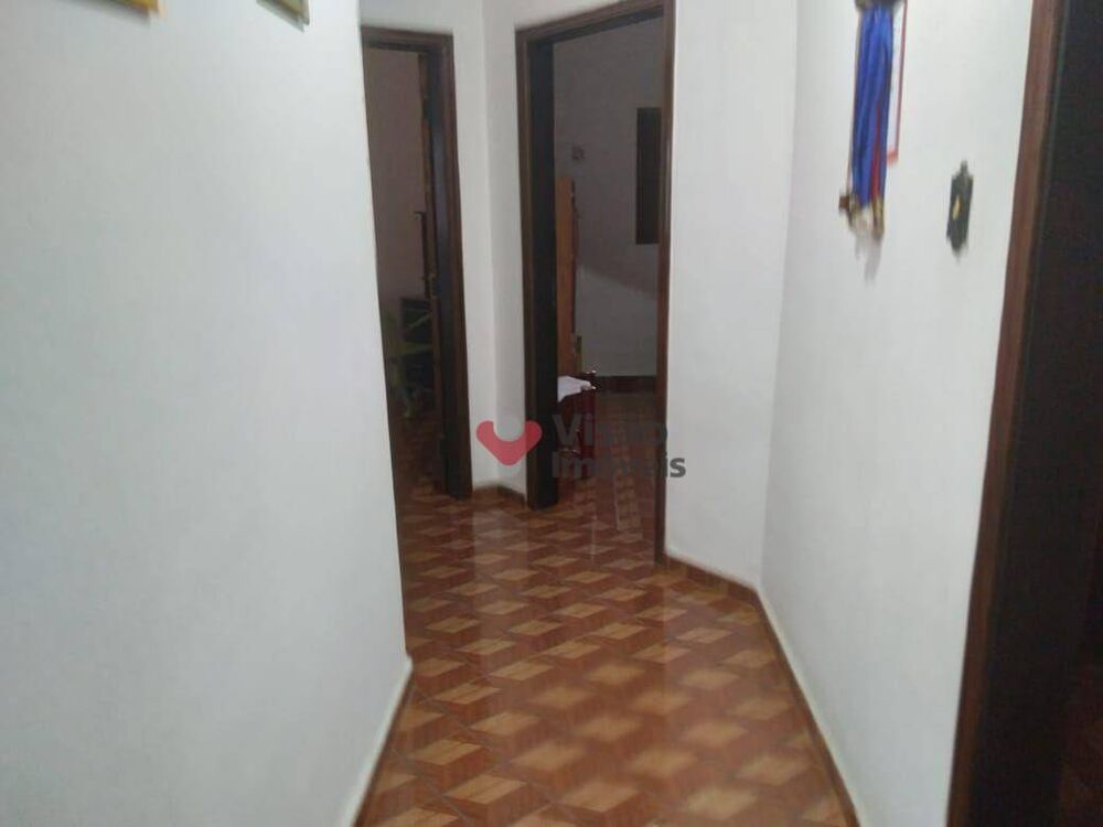 Casa, 3 quartos, 182 m² - Foto 2