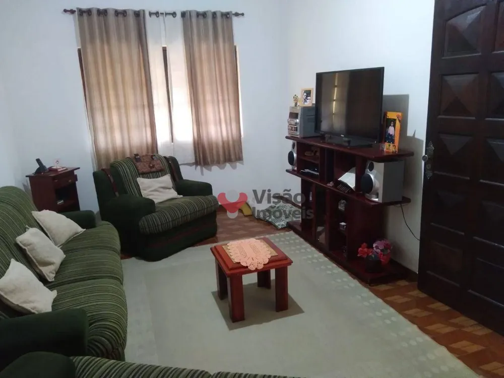 Casa, 3 quartos, 182 m² - Foto 2