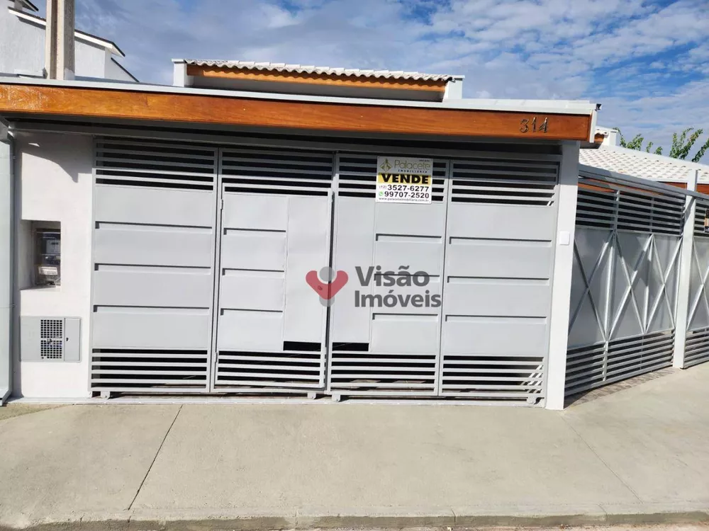 Casa, 3 quartos, 92 m² - Foto 1