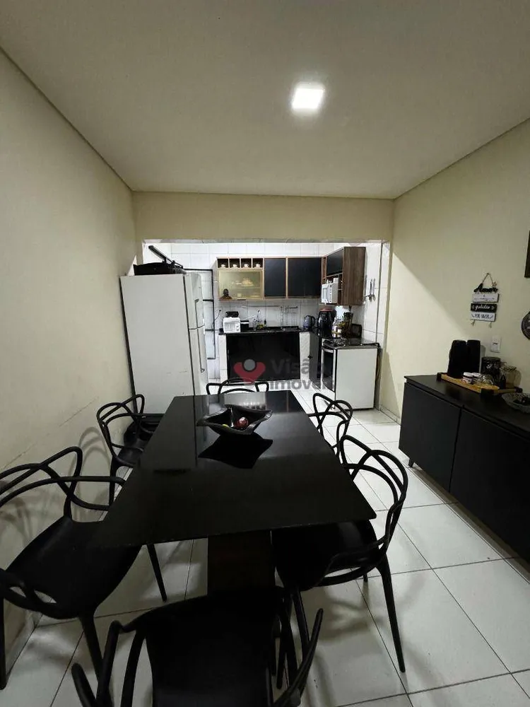 Sobrado, 4 quartos, 216 m² - Foto 1