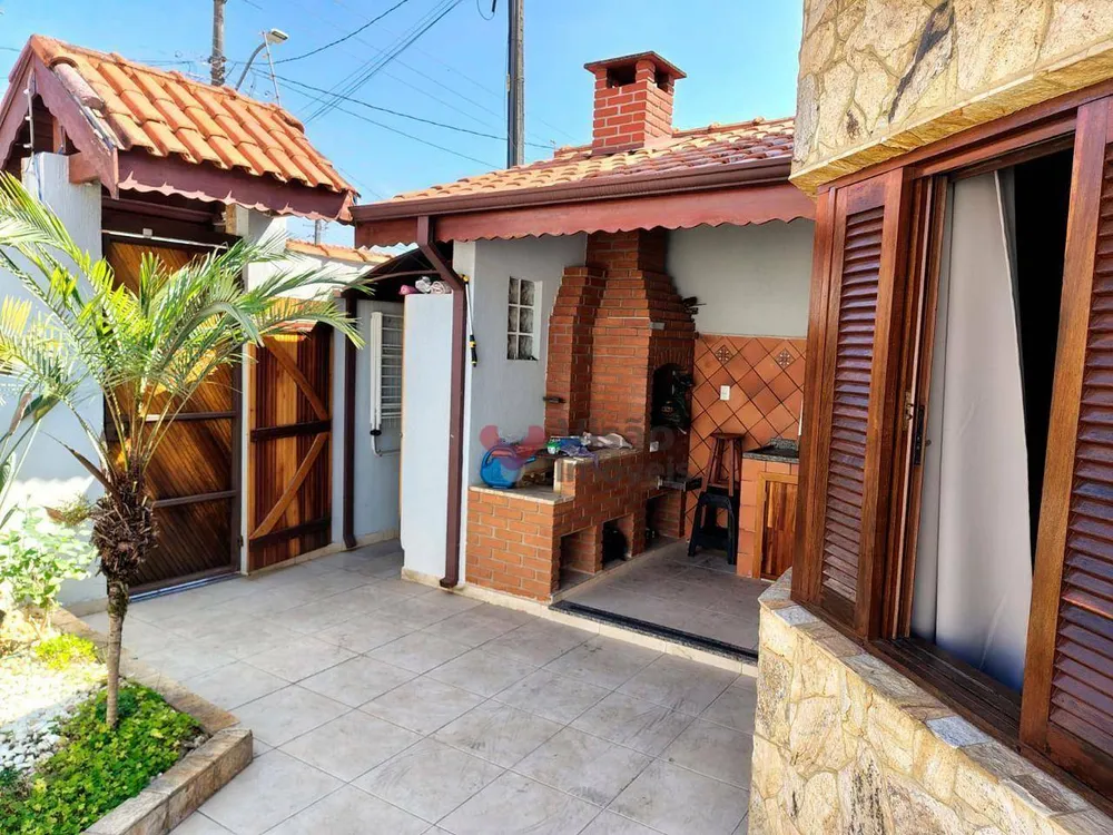 Casa, 3 quartos, 174 m² - Foto 2