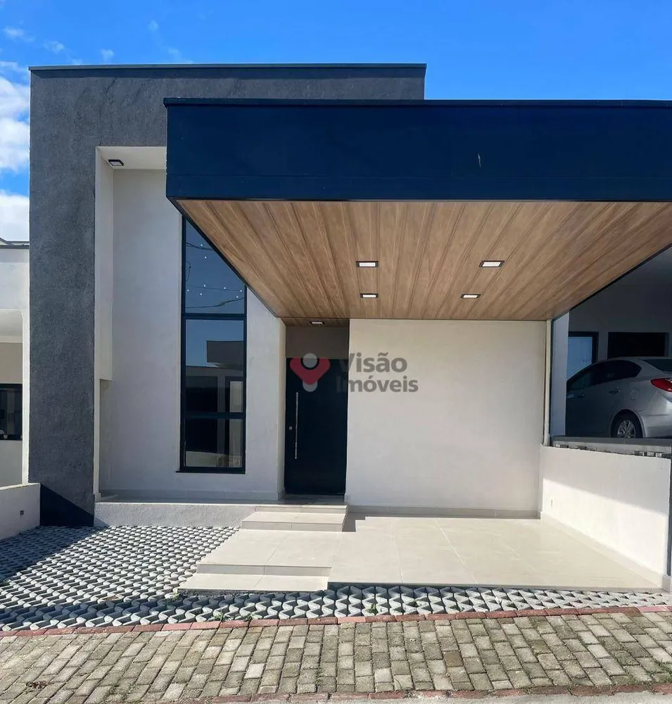Casa, 3 quartos, 113 m² - Foto 1