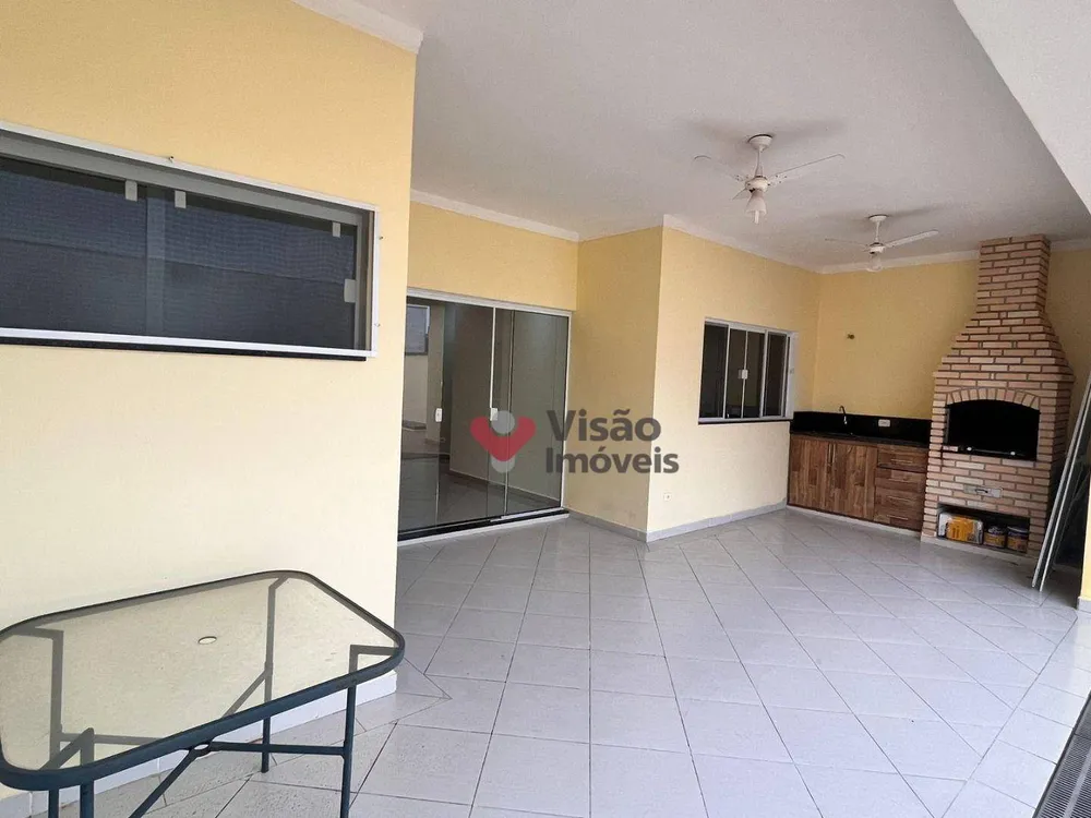 Casa, 3 quartos, 220 m² - Foto 8