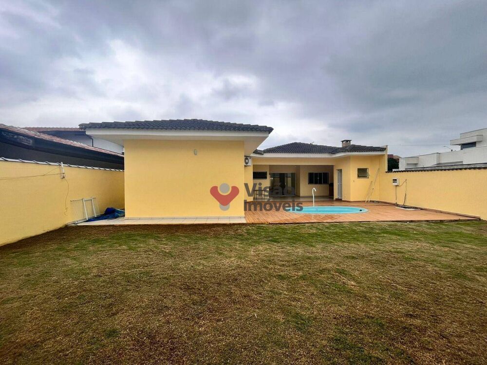 Casa, 3 quartos, 220 m² - Foto 3