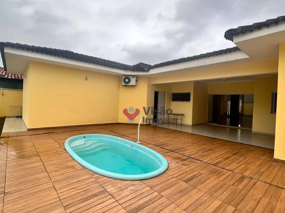 Casa, 3 quartos, 220 m² - Foto 10