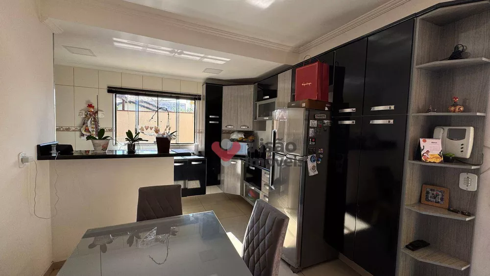 Casa, 2 quartos, 214 m² - Foto 4