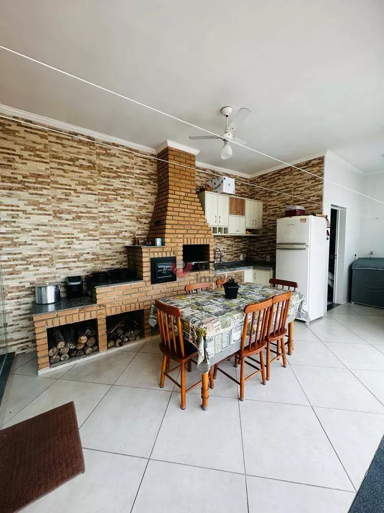 Sobrado, 3 quartos, 184 m² - Foto 4