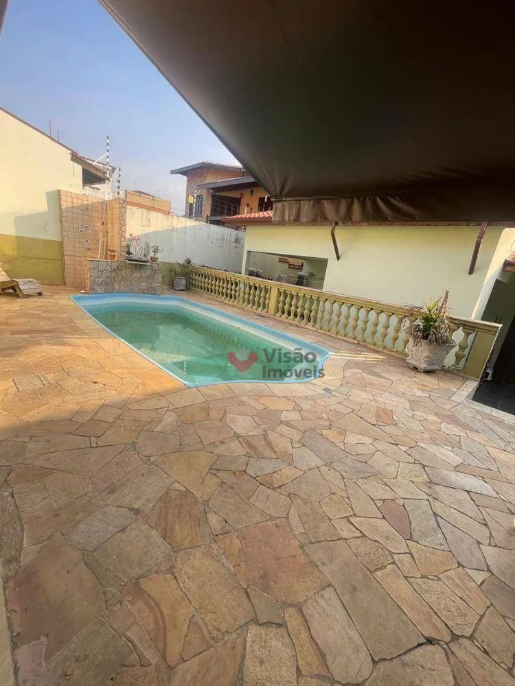 Casa, 3 quartos, 219 m² - Foto 14