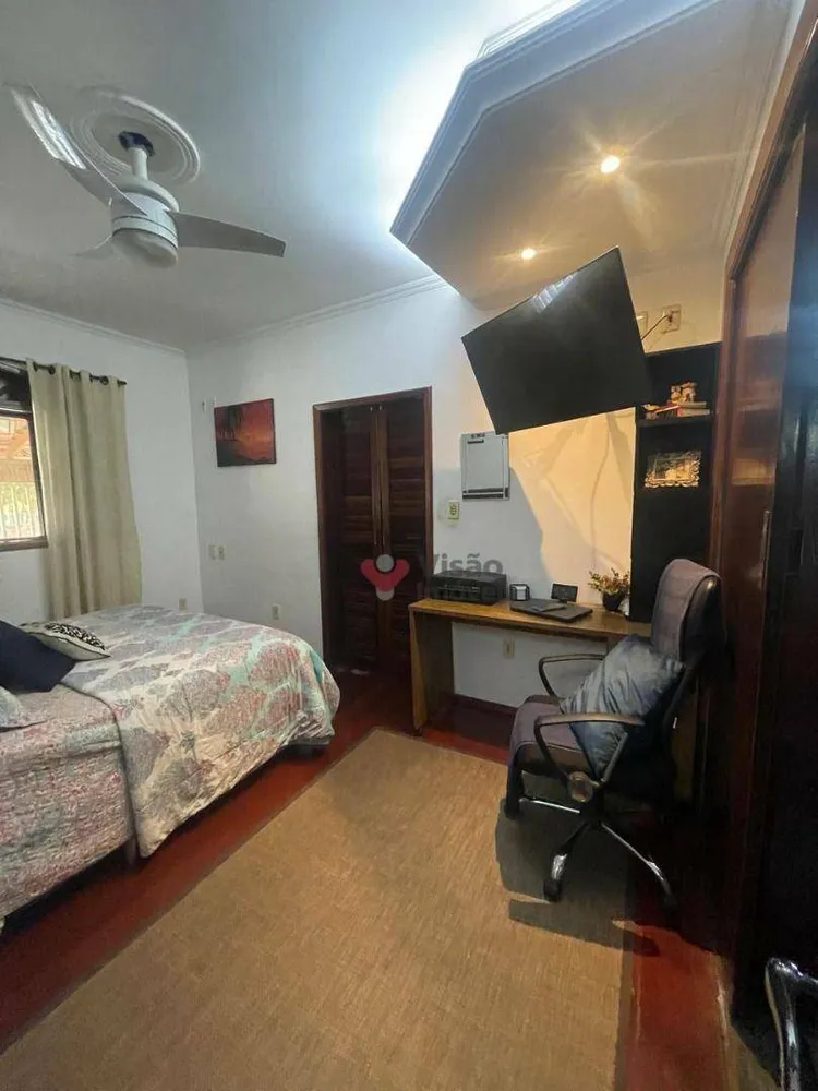 Casa, 3 quartos, 219 m² - Foto 3