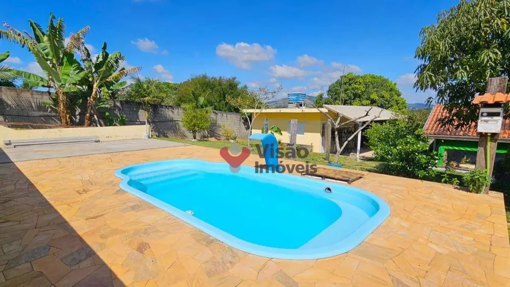 Chácara, 3 quartos, 1250 m² - Foto 3