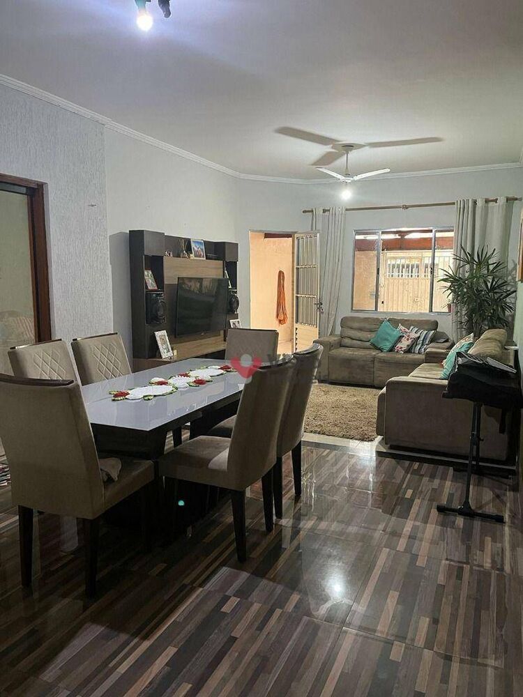 Casa à venda com 2 quartos, 116m² - Foto 3