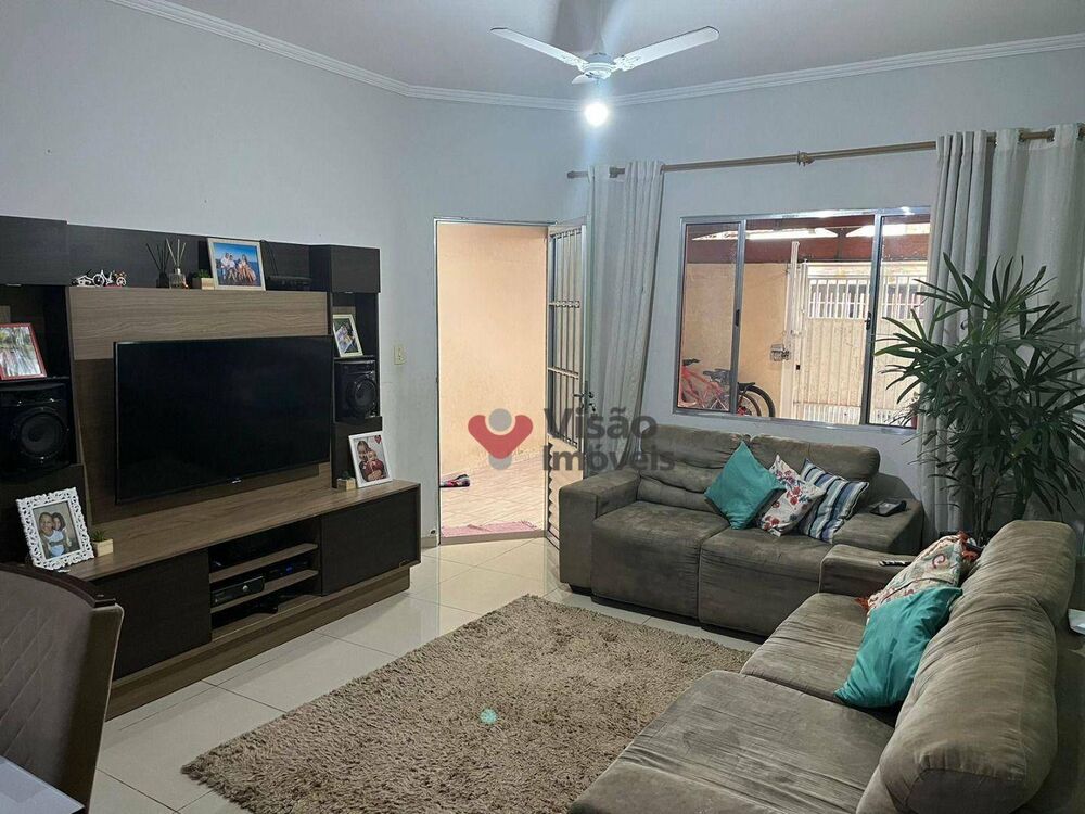Casa à venda com 2 quartos, 116m² - Foto 2