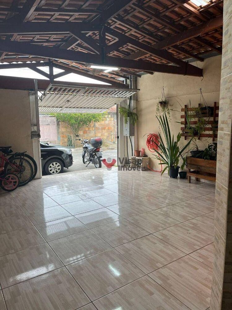 Casa à venda com 2 quartos, 116m² - Foto 1