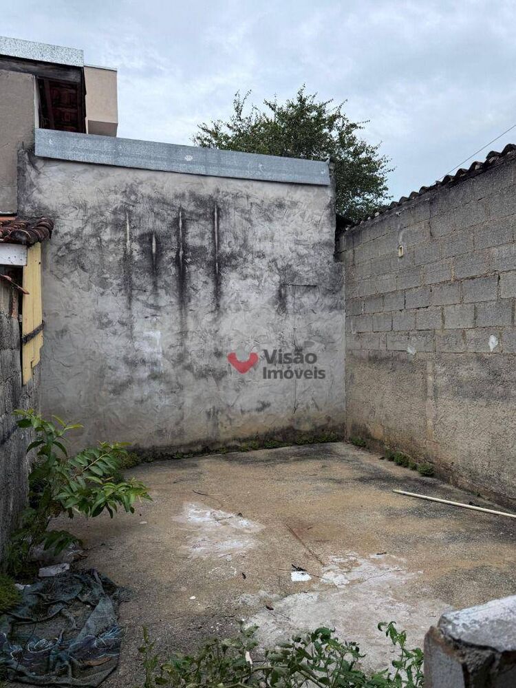 Casa, 3 quartos, 134 m² - Foto 2