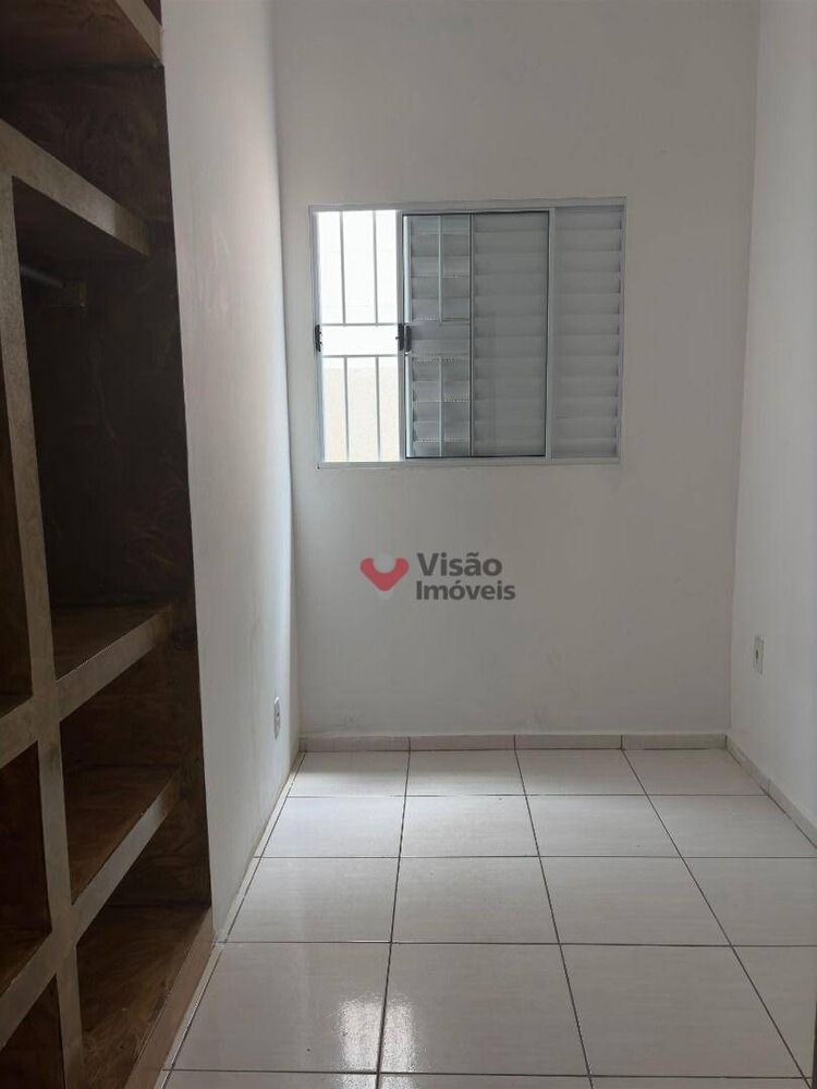 Casa à venda com 3 quartos, 69m² - Foto 5