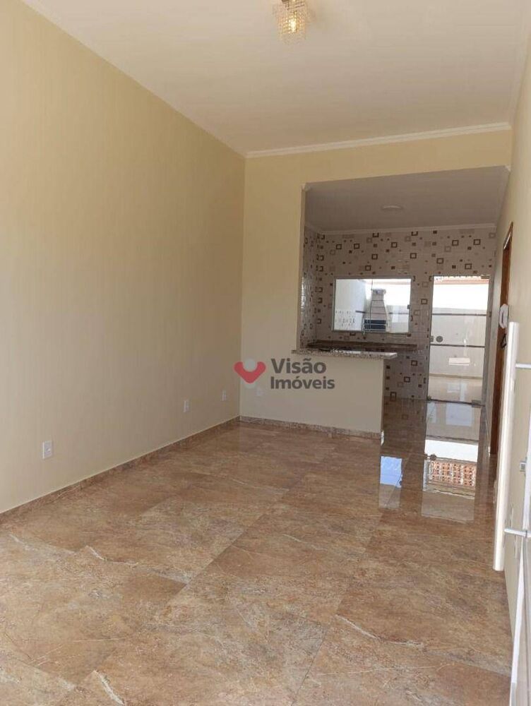 Casa à venda com 2 quartos, 80m² - Foto 1
