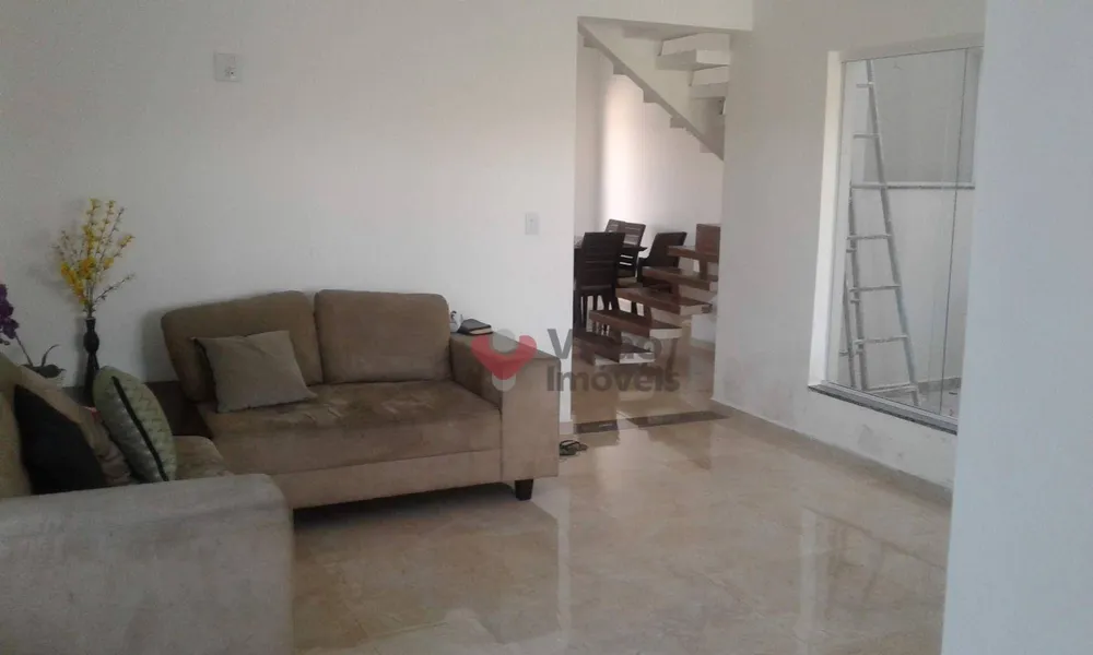 Sobrado, 3 quartos, 200 m² - Foto 2