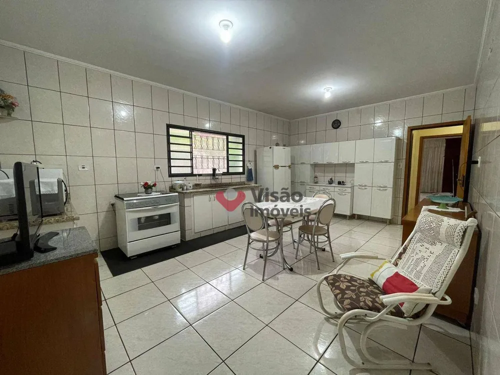 Casa, 3 quartos, 218 m² - Foto 13