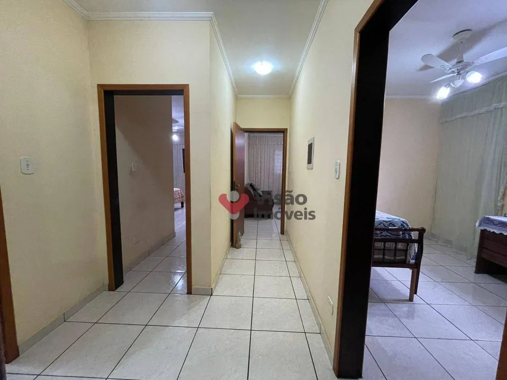Casa, 3 quartos, 218 m² - Foto 4