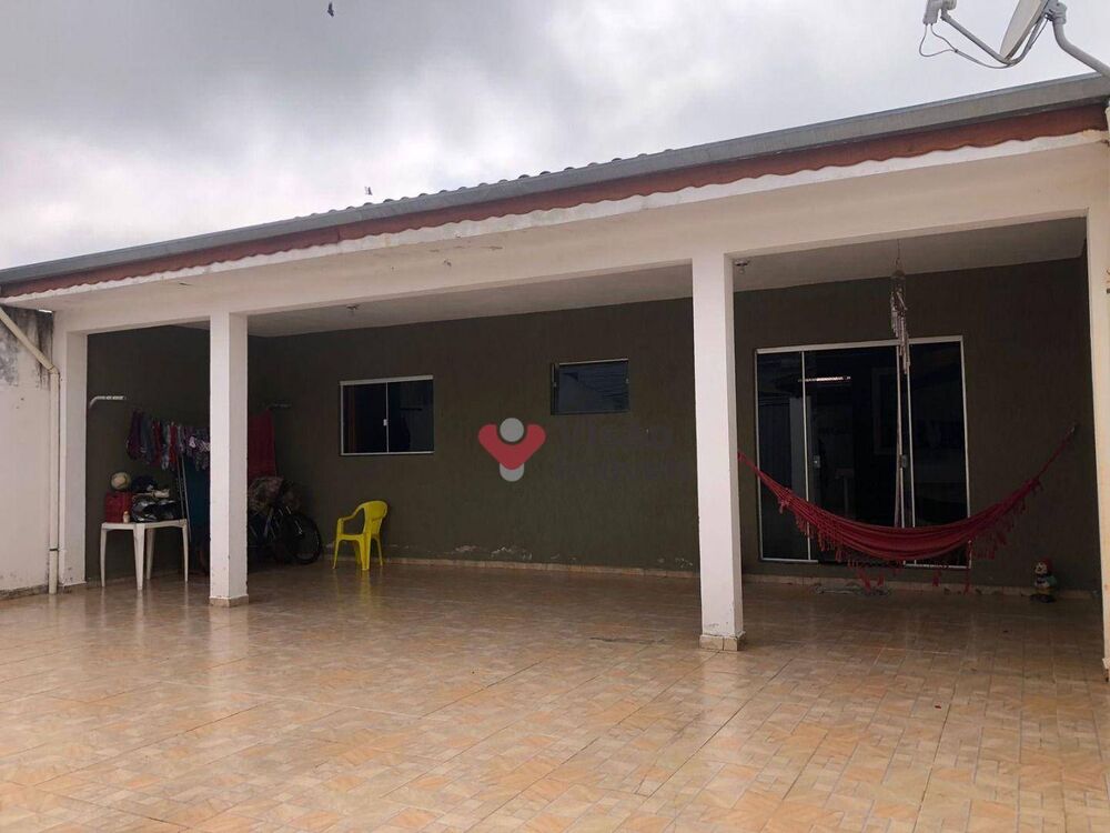 Casa à venda com 2 quartos, 170m² - Foto 2