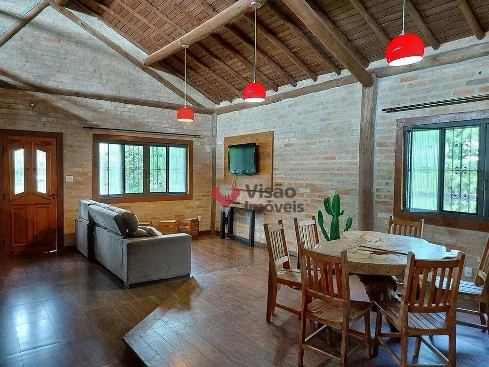 Chácara, 3 quartos, 1000 m² - Foto 4