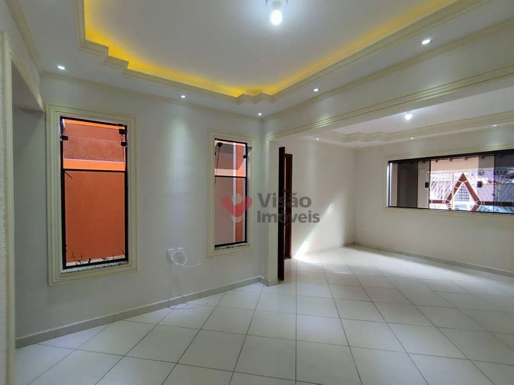 Sobrado, 3 quartos, 200 m² - Foto 1