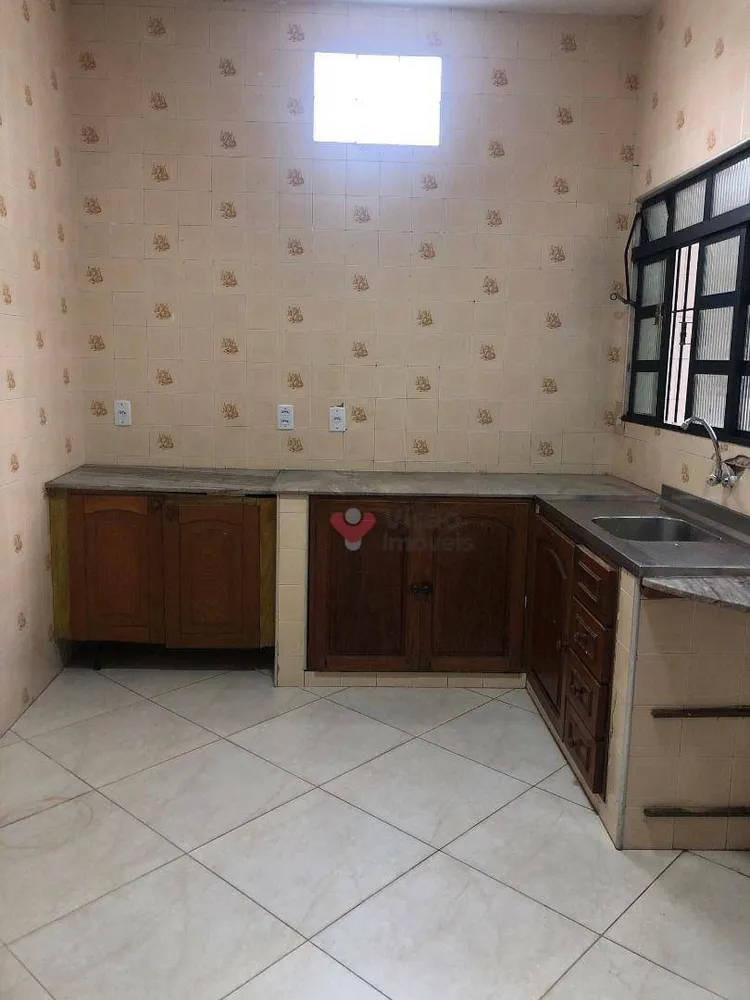 Casa, 3 quartos, 136 m² - Foto 3