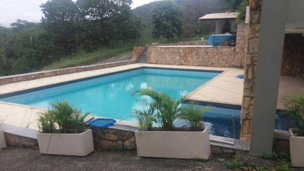 Hotel à venda com 8 quartos, 480m² - Foto 1