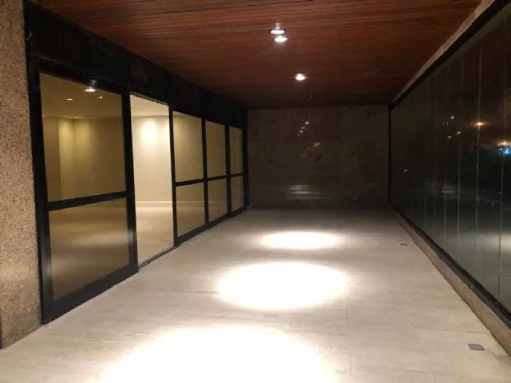 Apartamento à venda com 5 quartos, 400m² - Foto 4