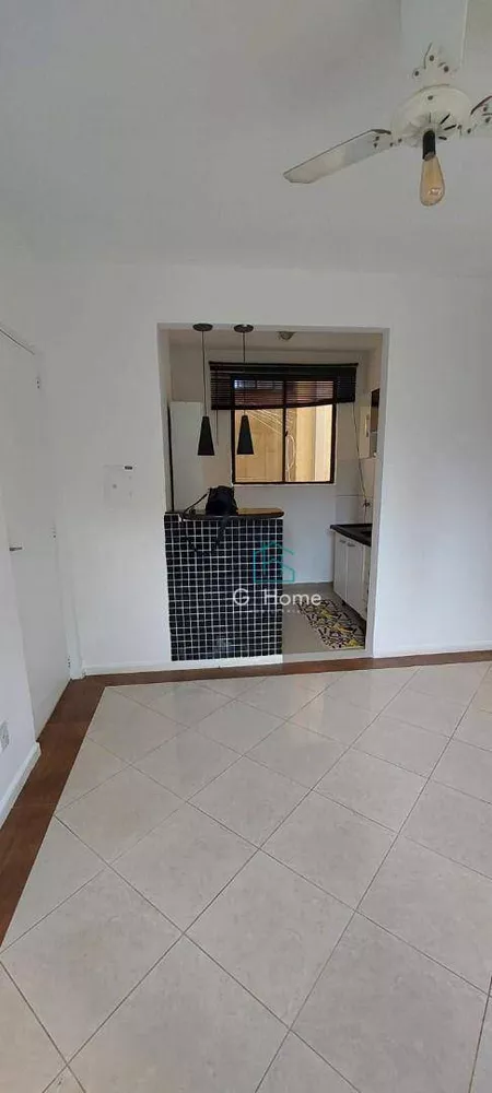 Apartamento à venda com 2 quartos, 40m² - Foto 2