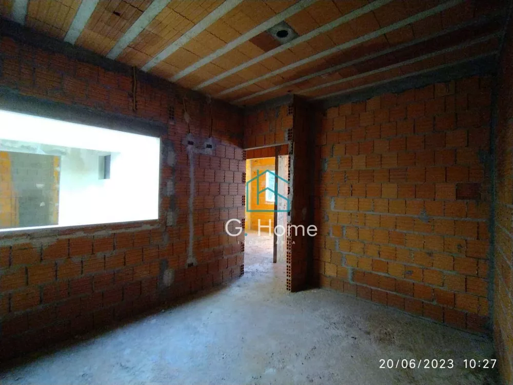 Casa à venda com 3 quartos, 93m² - Foto 2