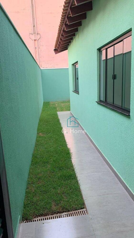 Casa à venda com 2 quartos, 60m² - Foto 4