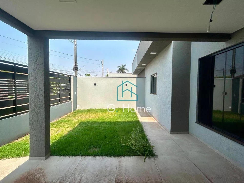 Casa à venda com 3 quartos, 81m² - Foto 2