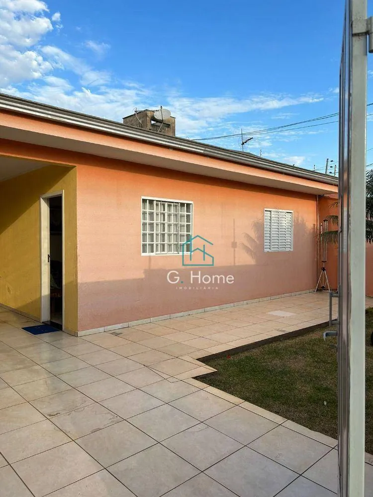 Casa, 6 quartos, 120 m² - Foto 1