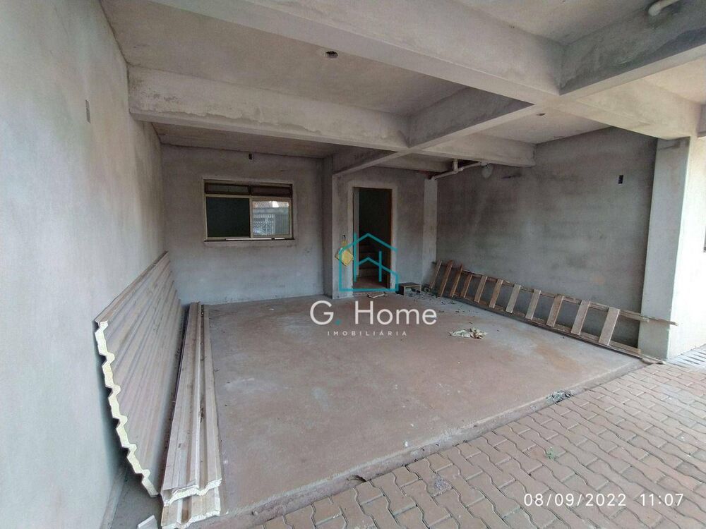 Sobrado à venda com 4 quartos, 204m² - Foto 2