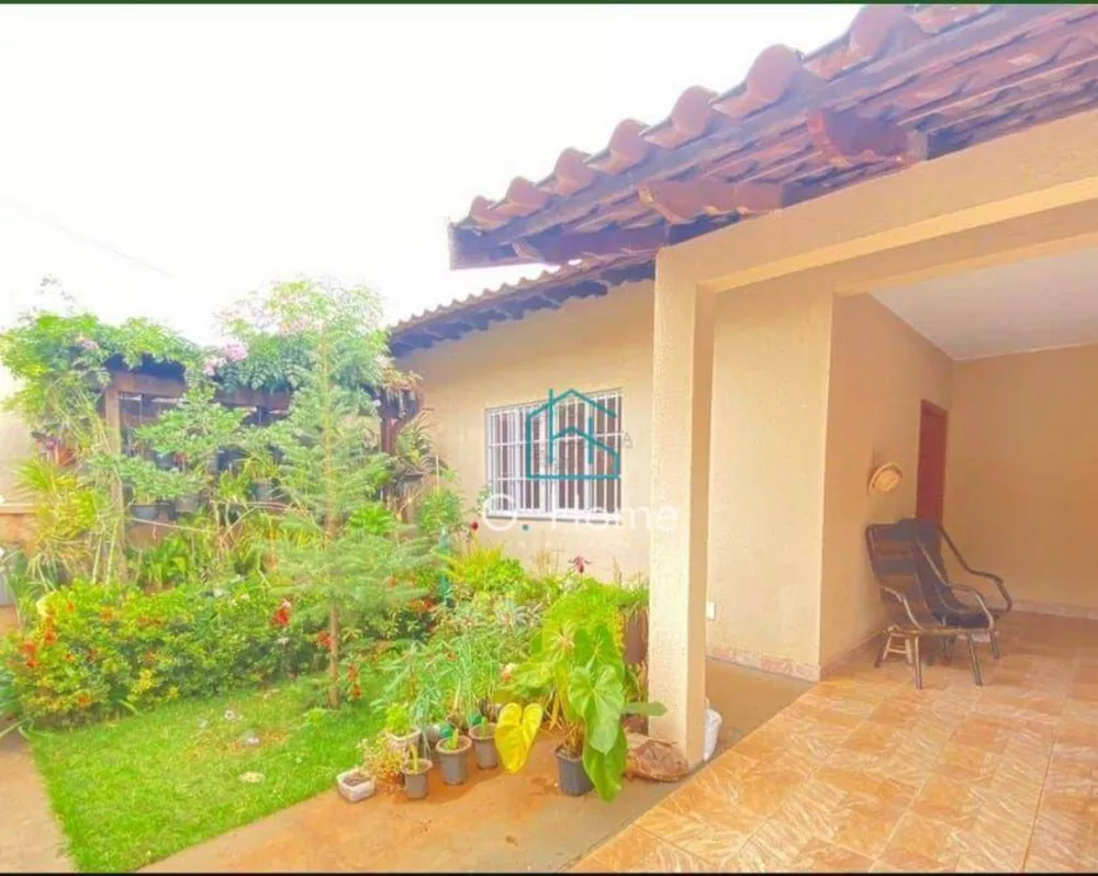 Casa à venda com 4 quartos, 300m² - Foto 2