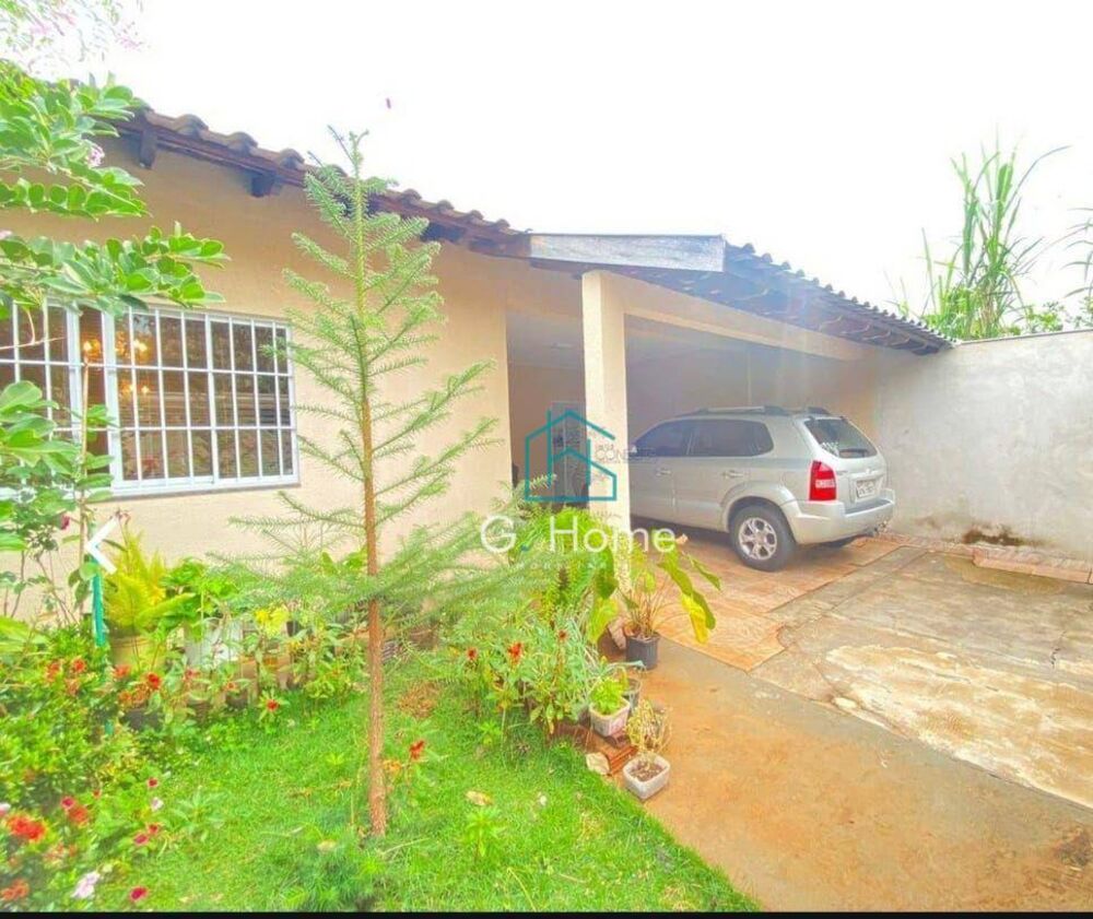 Casa à venda com 4 quartos, 300m² - Foto 1