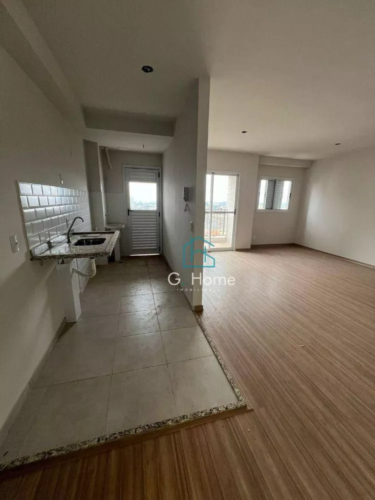 Apartamento à venda com 2 quartos, 64m² - Foto 2