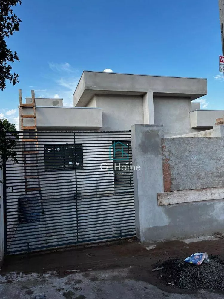 Casa à venda com 2 quartos, 86m² - Foto 1