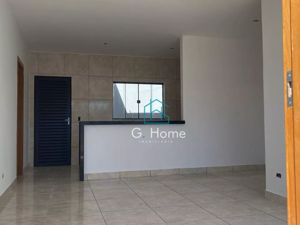 Casa à venda com 2 quartos, 66m² - Foto 4