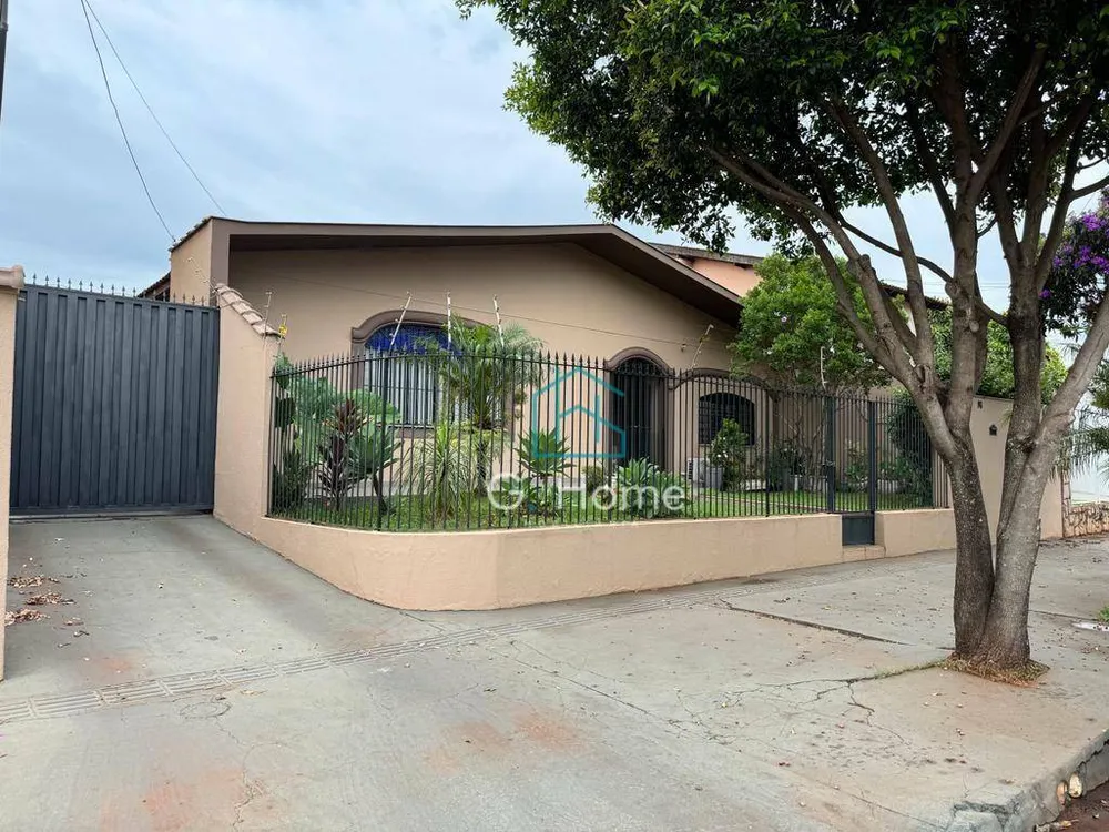Casa, 3 quartos, 400 m² - Foto 1