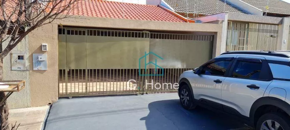 Casa à venda com 3 quartos, 110m² - Foto 1