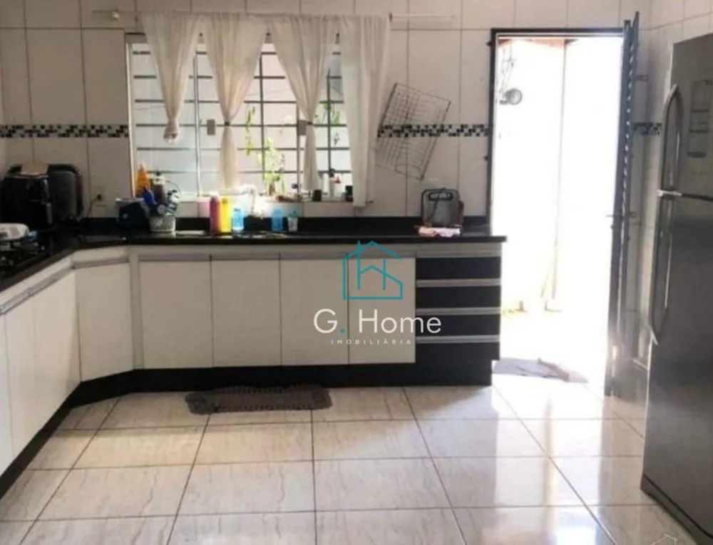 Casa, 3 quartos, 134 m² - Foto 2