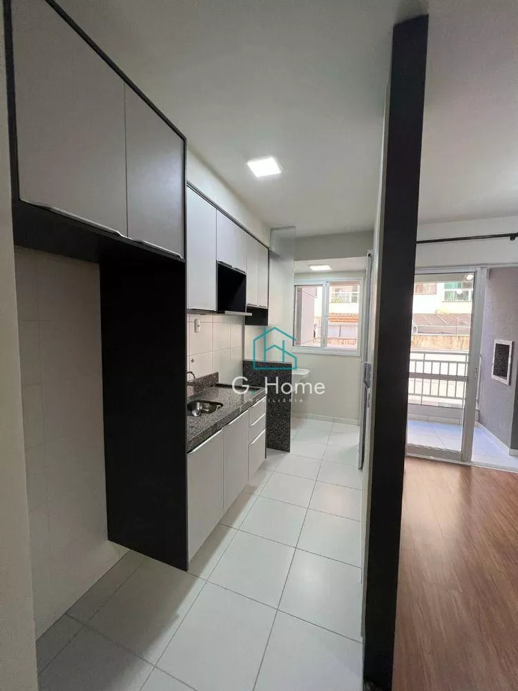 Apartamento à venda com 3 quartos, 66m² - Foto 3