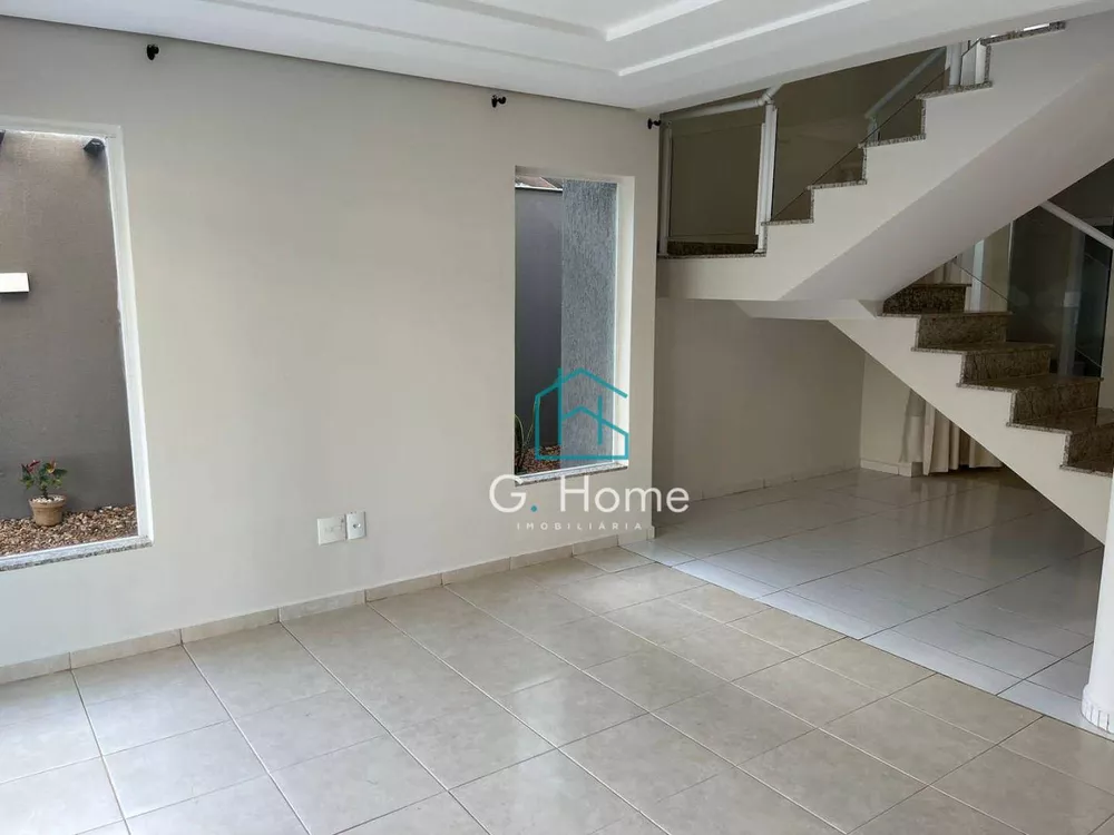 Casa de Condomínio à venda com 4 quartos, 312m² - Foto 2