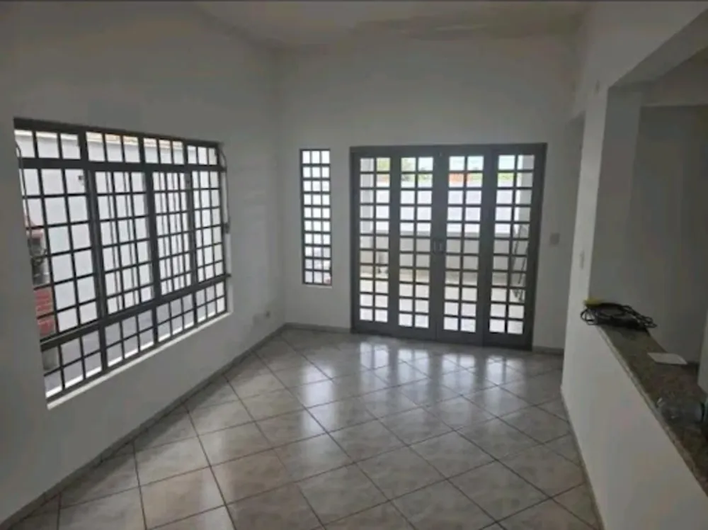 Casa, 5 quartos, 300 m² - Foto 1